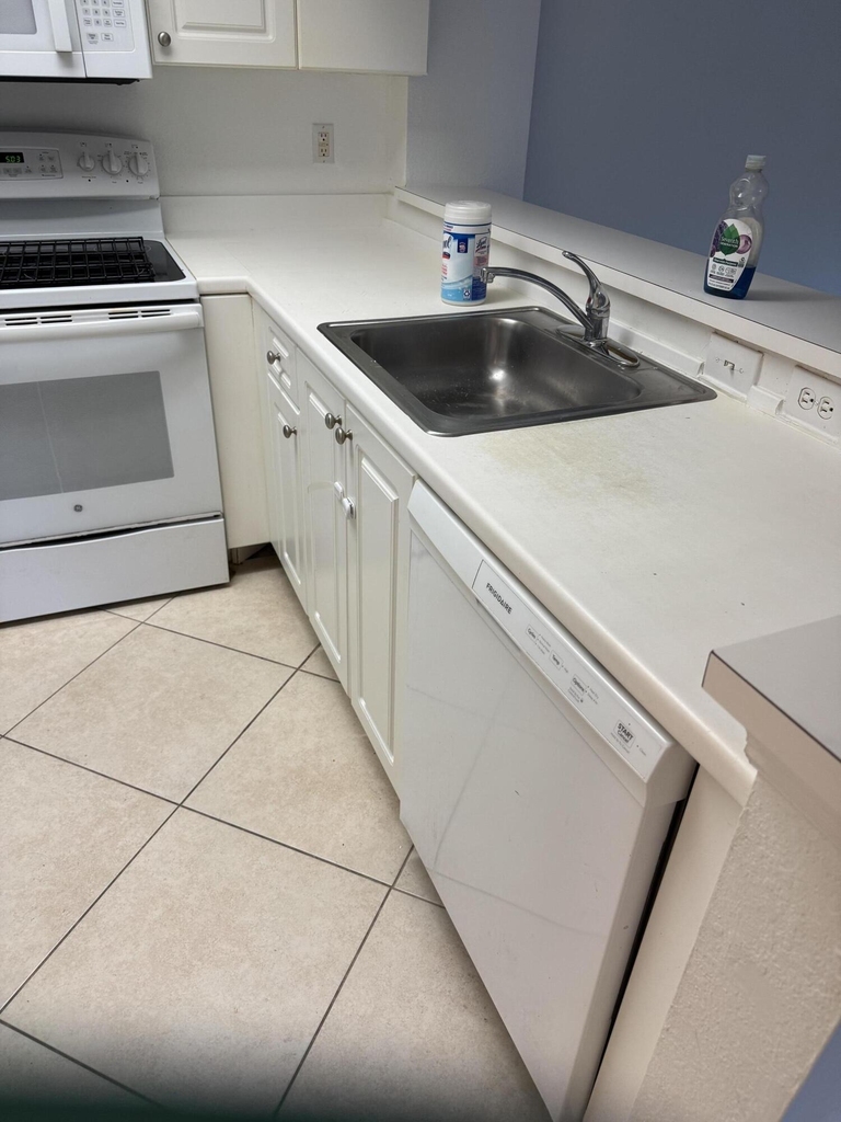 2802 Sarento Place - Photo 5