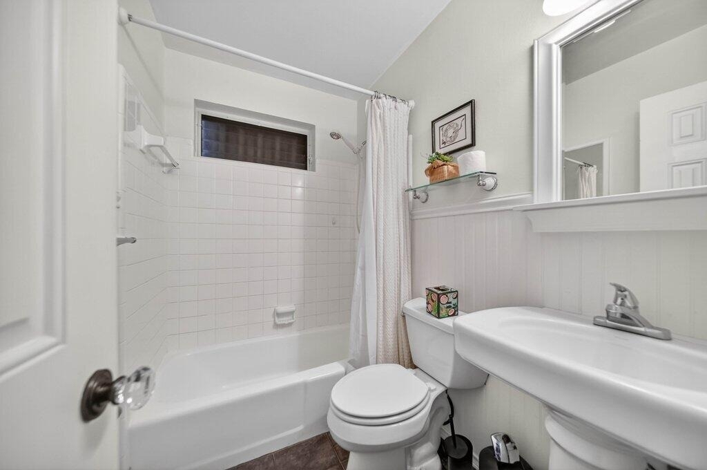 262 Se Monterey Avenue - Photo 31