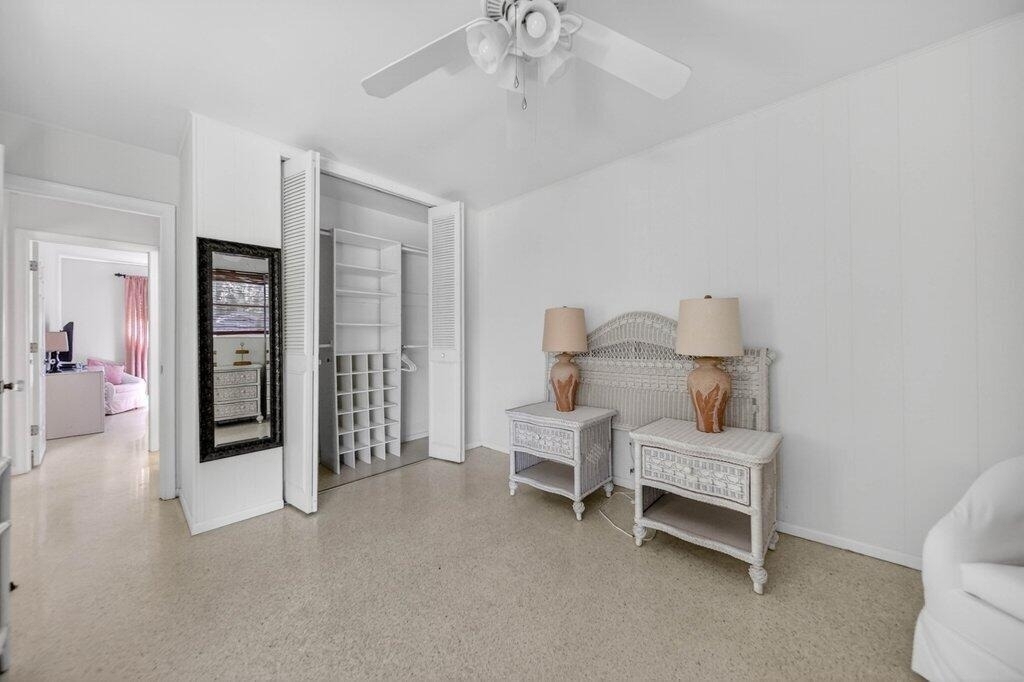 262 Se Monterey Avenue - Photo 28