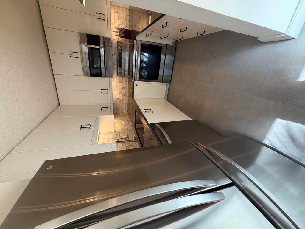 825 Center Street - Photo 5