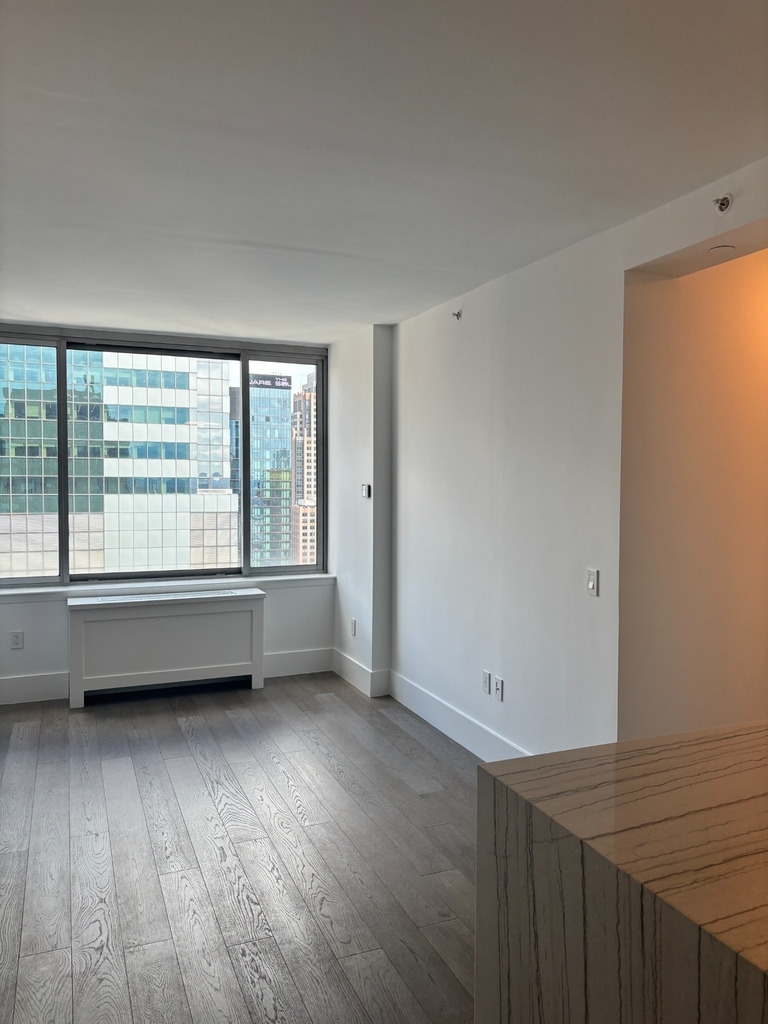 West 47th Street - Photo 5