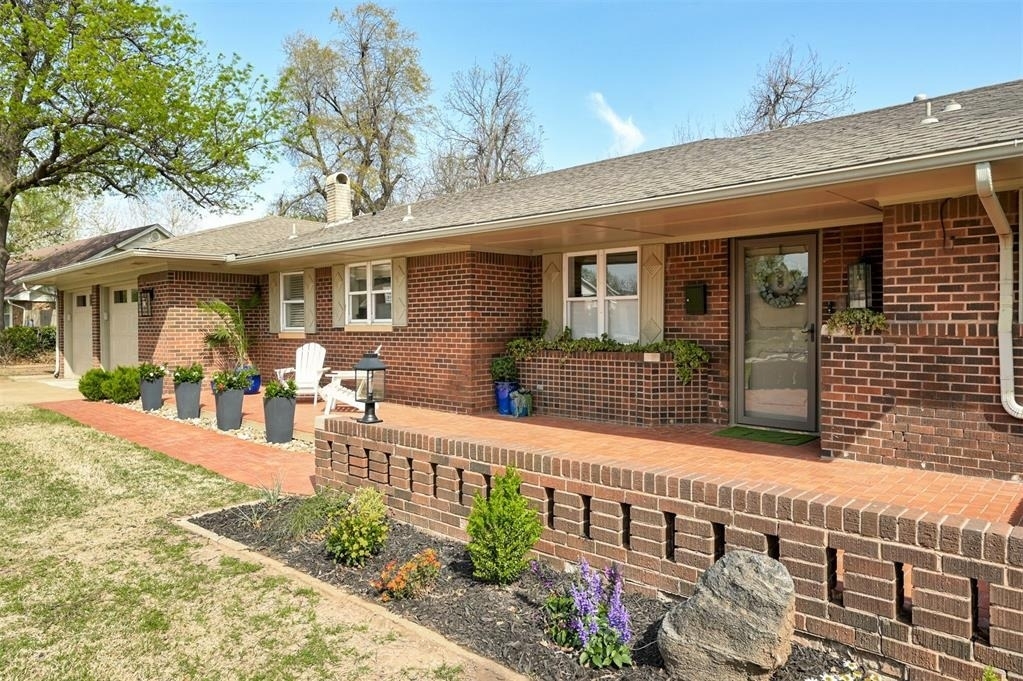 3127 Nw 69th Street - Photo 0