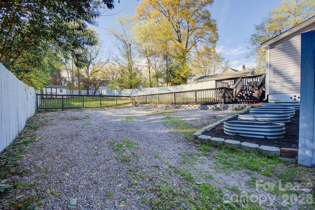 419 N East Avenue - Photo 5