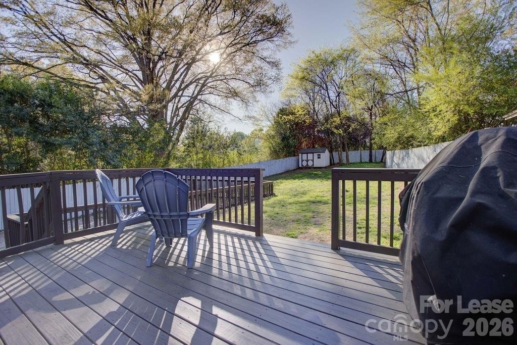 419 N East Avenue - Photo 11