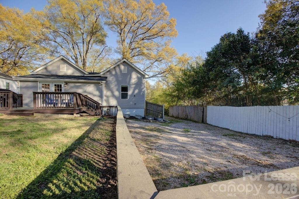 419 N East Avenue - Photo 8