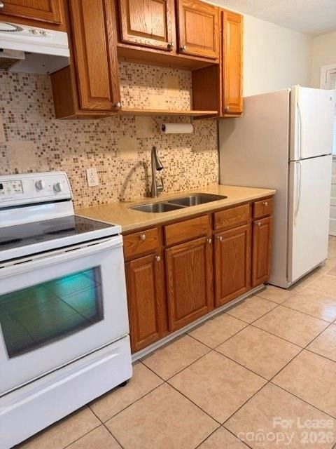 2912 L D Parker Drive - Photo 2