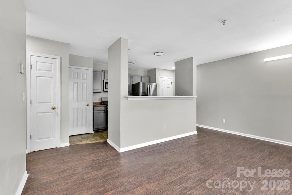 1638 Arlyn Circle - Photo 3