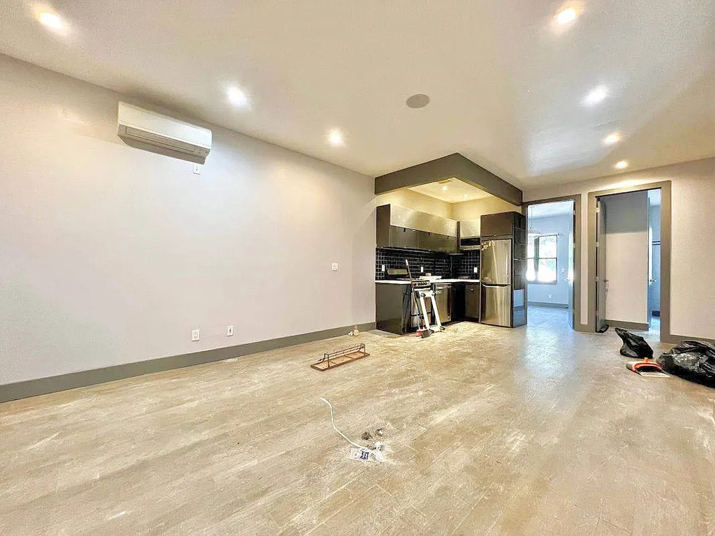 18-22 Palmetto Street - Photo 0