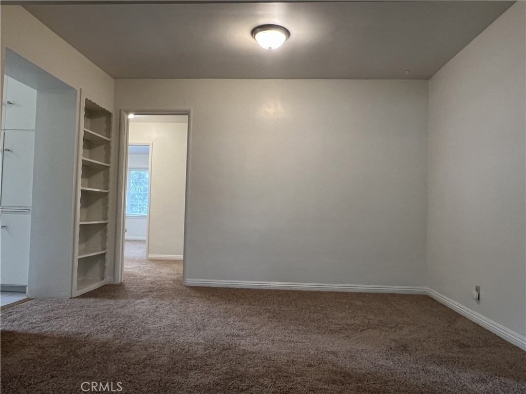500 N Los Robles Avenue - Photo 3