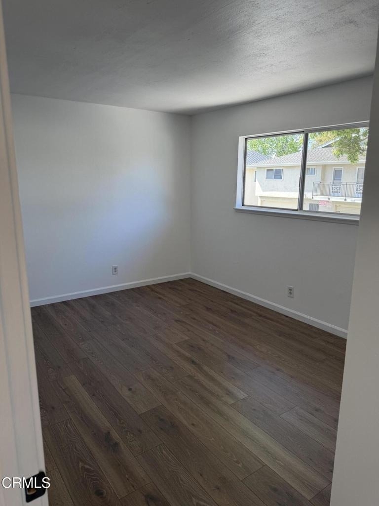 717 Halyard Street - Photo 4