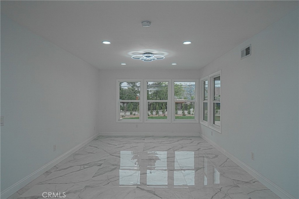3518 N Mills Avenue - Photo 6
