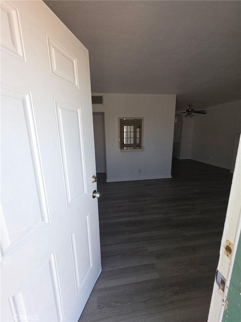 512 1/2 E Street - Photo 1
