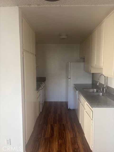 12203 Magnolia - Photo 3