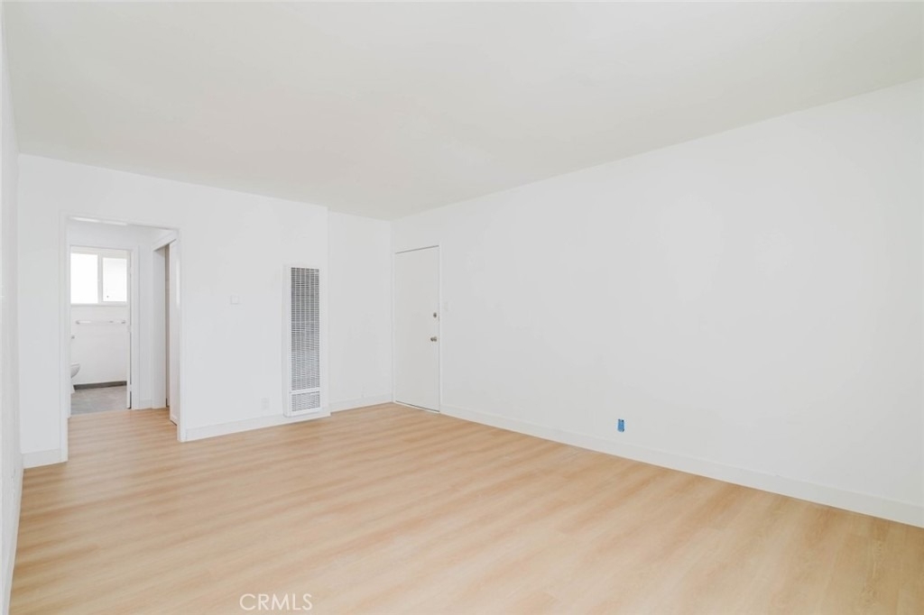 1217 N Kingsley Drive - Photo 5