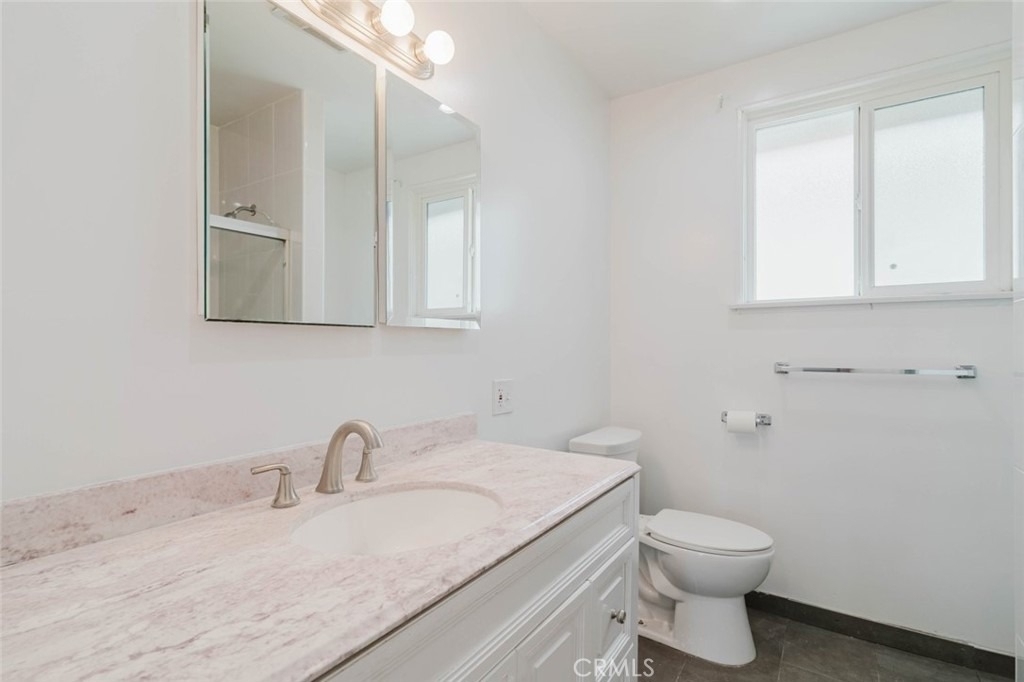 1217 N Kingsley Drive - Photo 14
