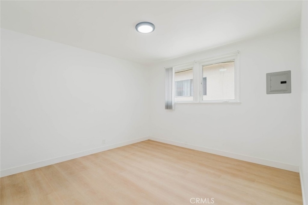 1217 N Kingsley Drive - Photo 11