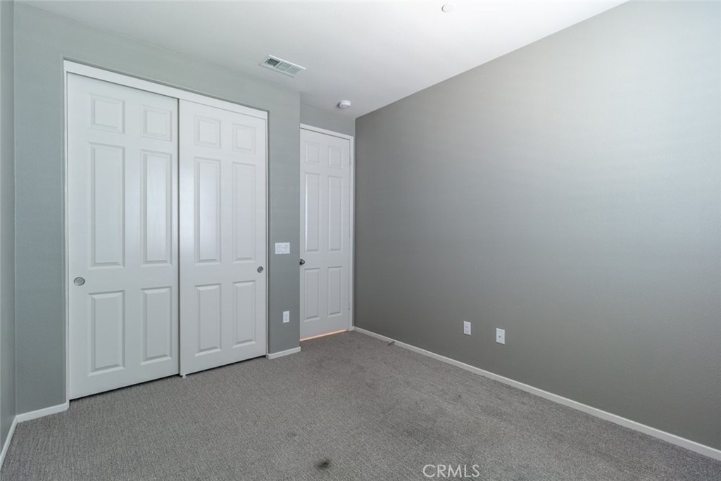 44116 51st Street W - Photo 15