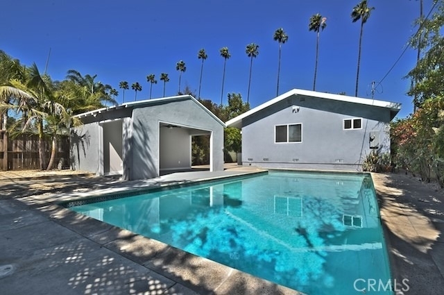 4423 Ethel Avenue - Photo 3