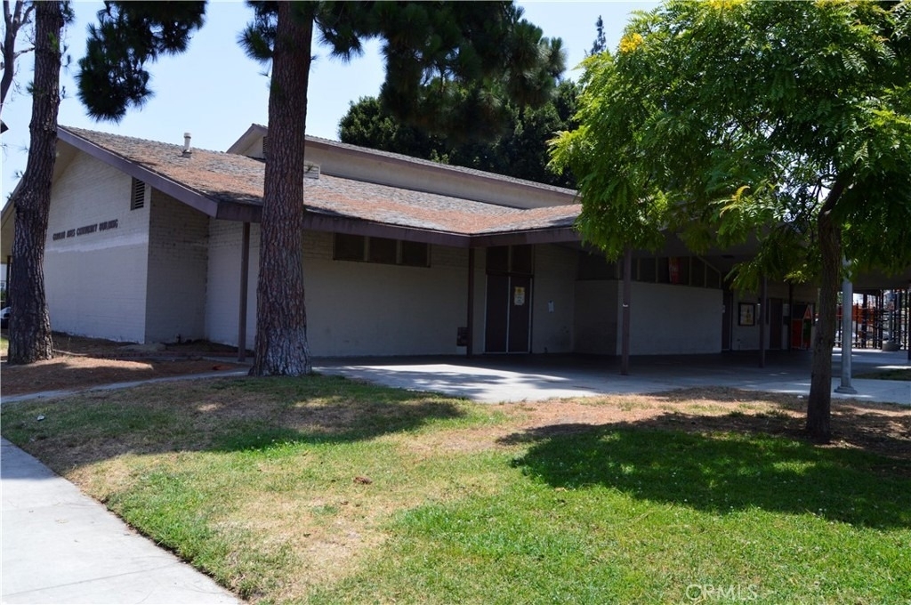 1021 W 25th Street - Photo 30