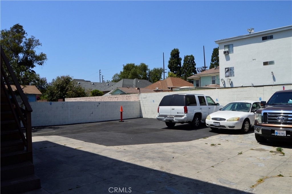 1021 W 25th Street - Photo 26