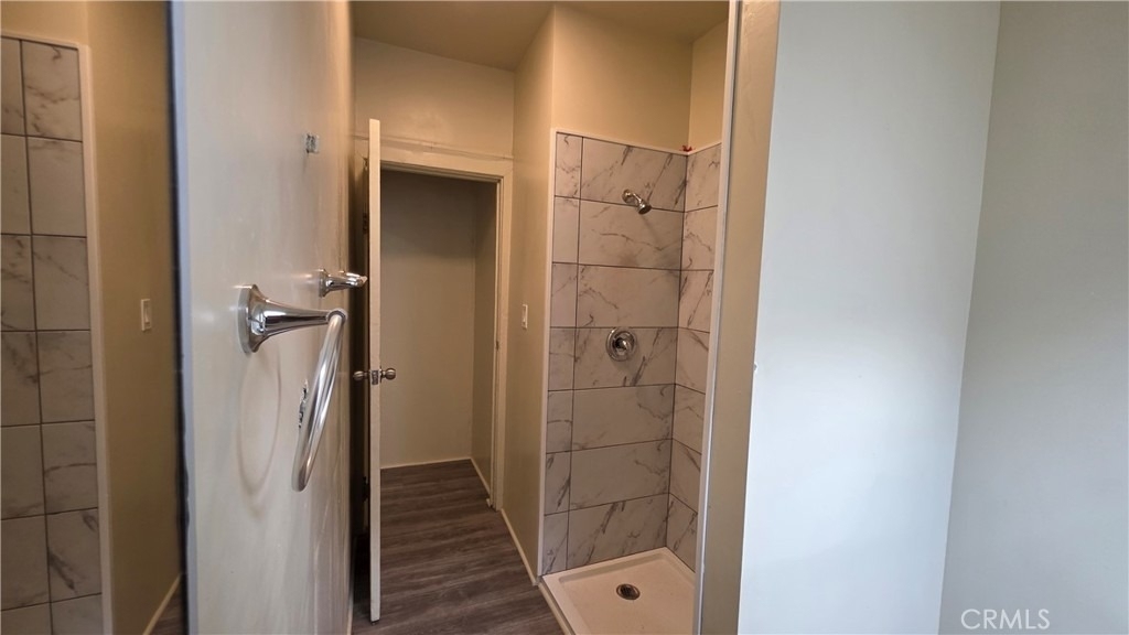 1021 W 25th Street - Photo 23
