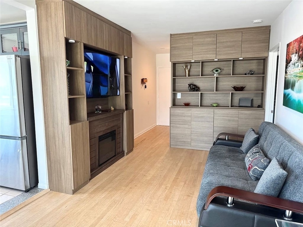 1649 Appian Way - Photo 3
