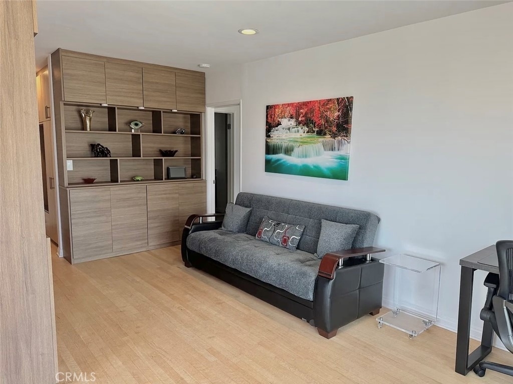 1649 Appian Way - Photo 4