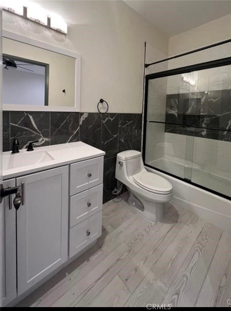 13920 Moorpark - Photo 3