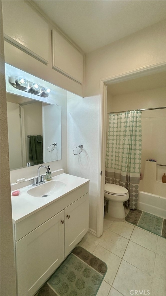 7025 Glade Ave - Photo 8