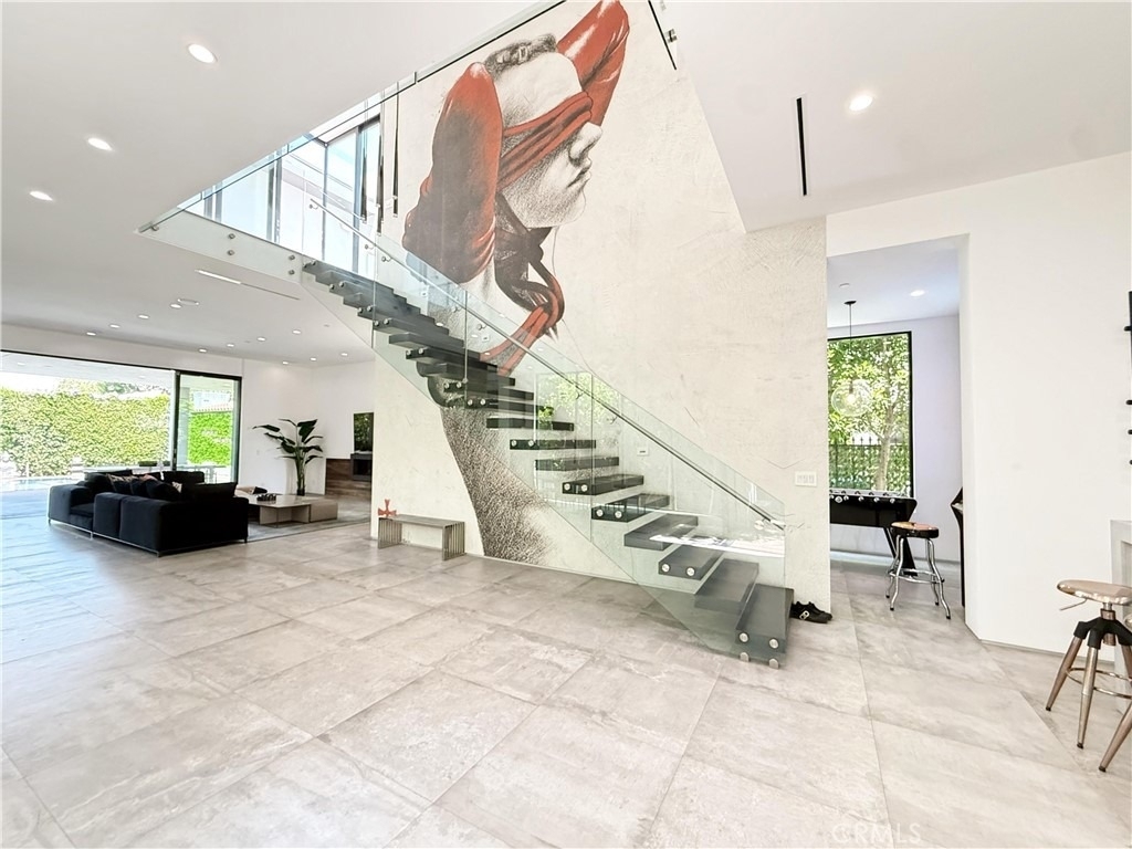 415 N Martel Avenue - Photo 1