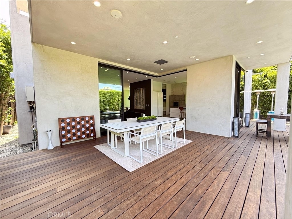 415 N Martel Avenue - Photo 18