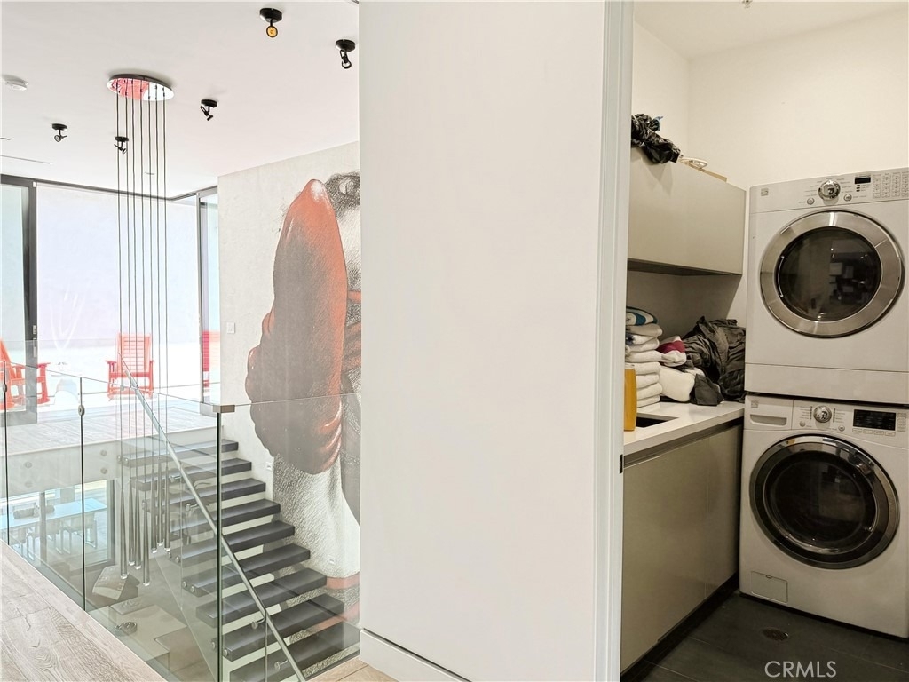 415 N Martel Avenue - Photo 19
