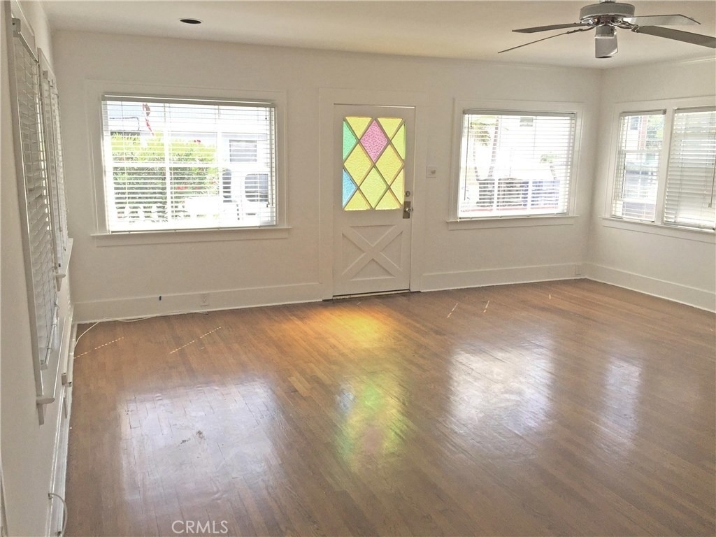 1085 Loma Drive - Photo 1