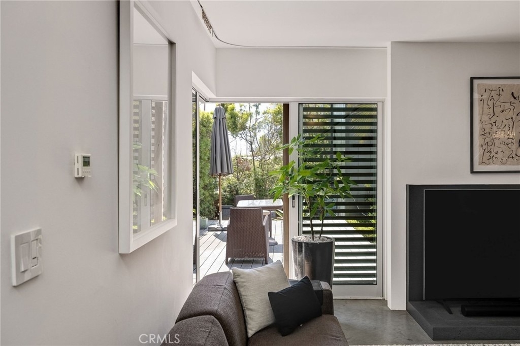 27 Driftwood Street - Photo 4
