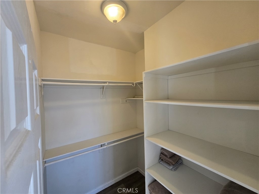 8026 Telegraph - Photo 17