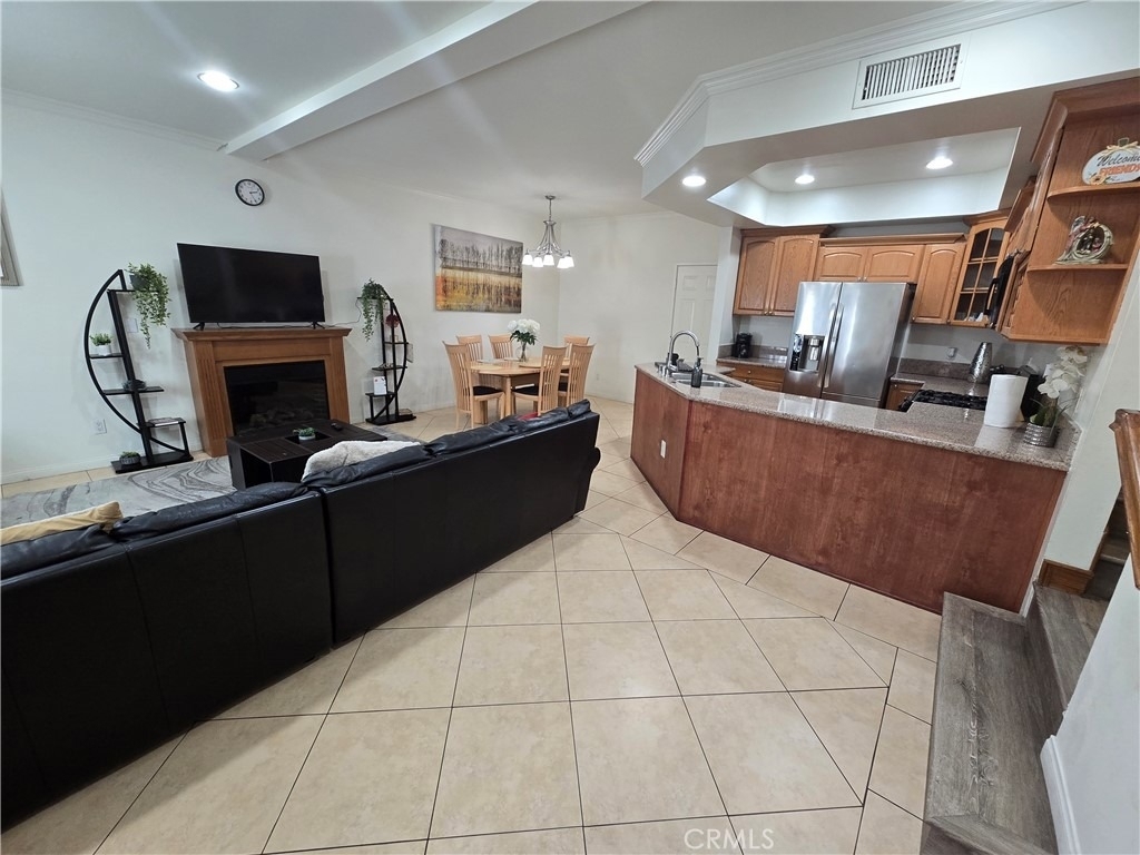 8026 Telegraph - Photo 7