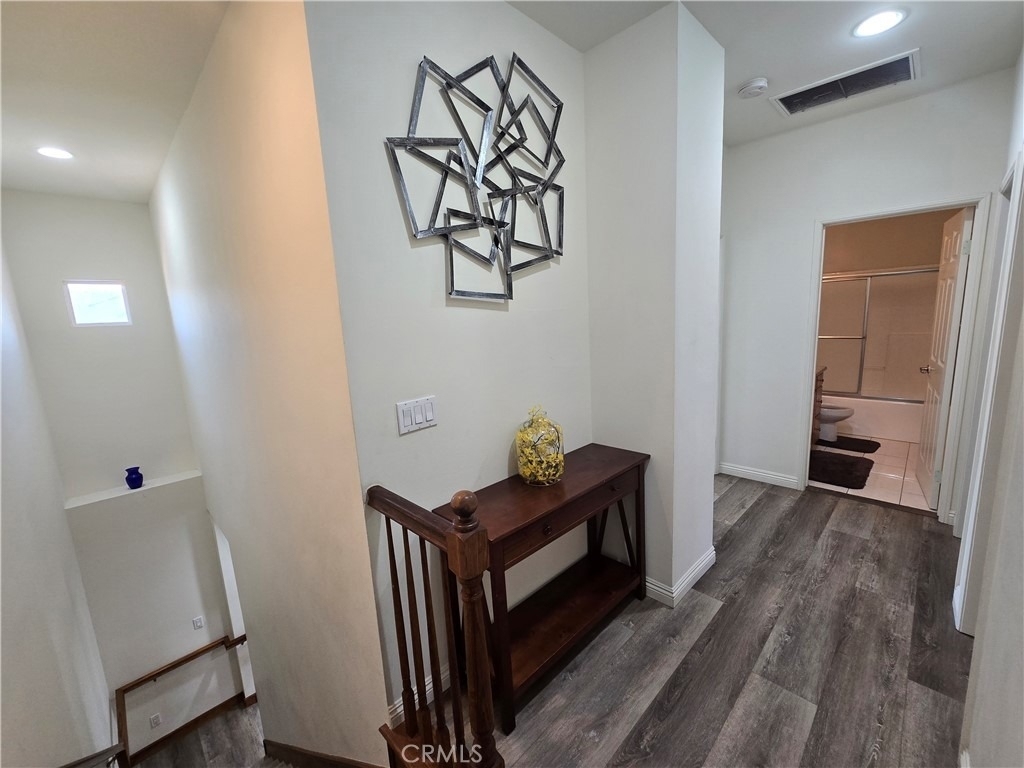 8026 Telegraph - Photo 10