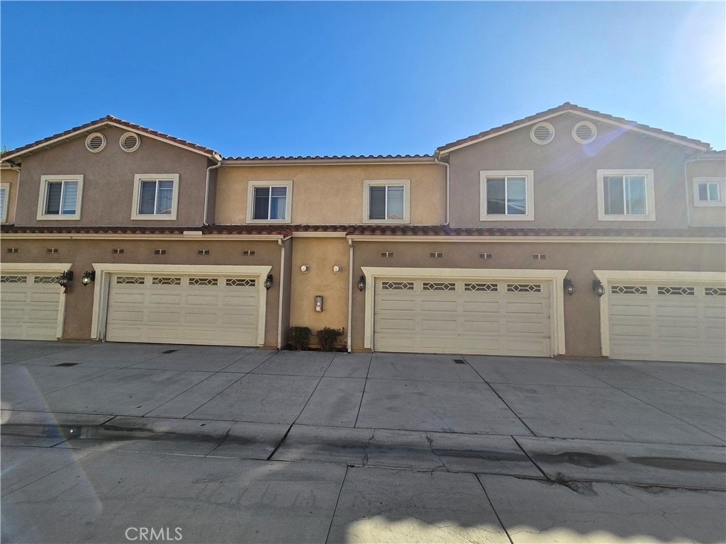 8026 Telegraph - Photo 2
