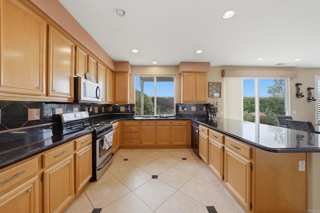 344 Plaza Los Osos - Photo 11