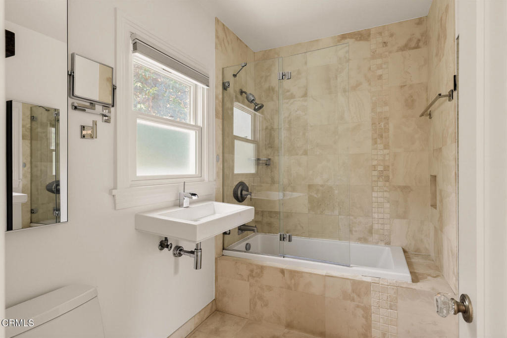 1323 Indiana Avenue - Photo 19