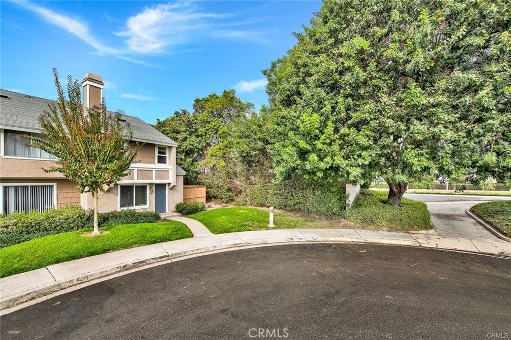 43 Alderwood - Photo 3