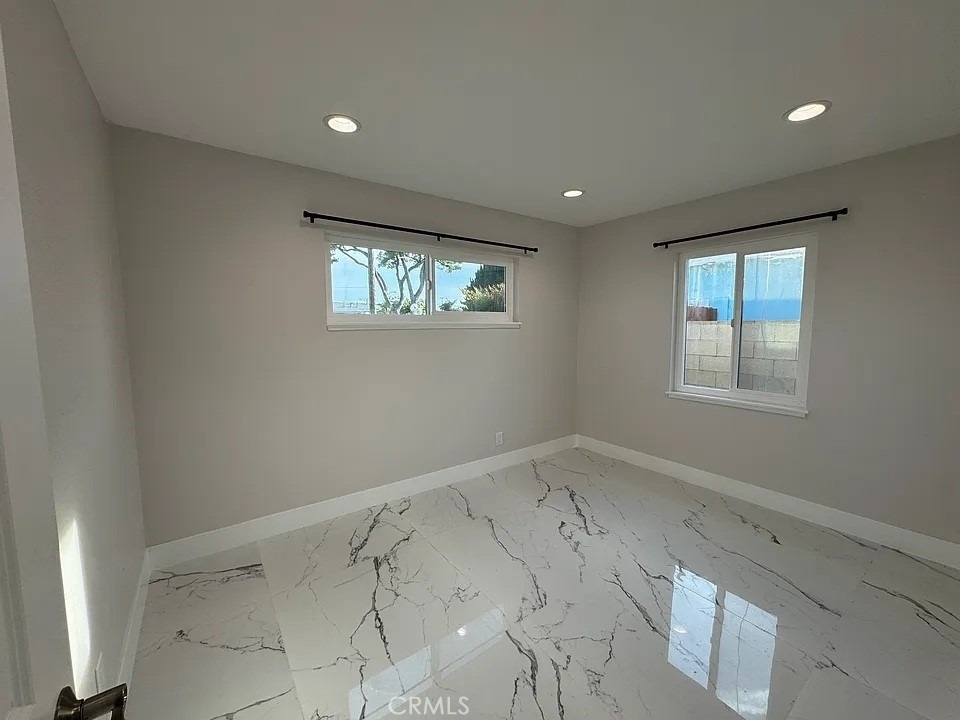 11791 Comstock - Photo 6