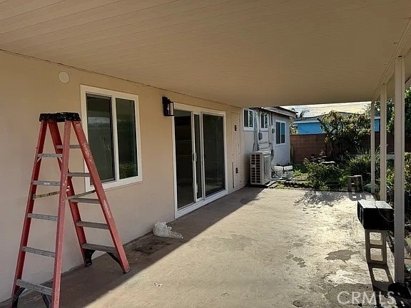 11791 Comstock - Photo 1