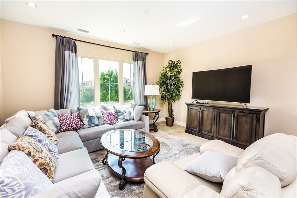 64 Thornapple - Photo 3