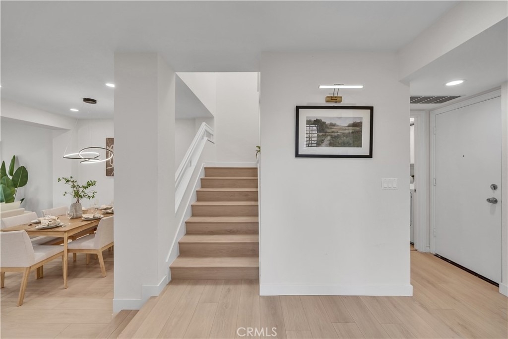 21 Lakefront - Photo 32