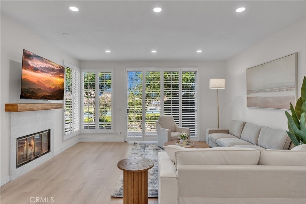 21 Lakefront - Photo 1