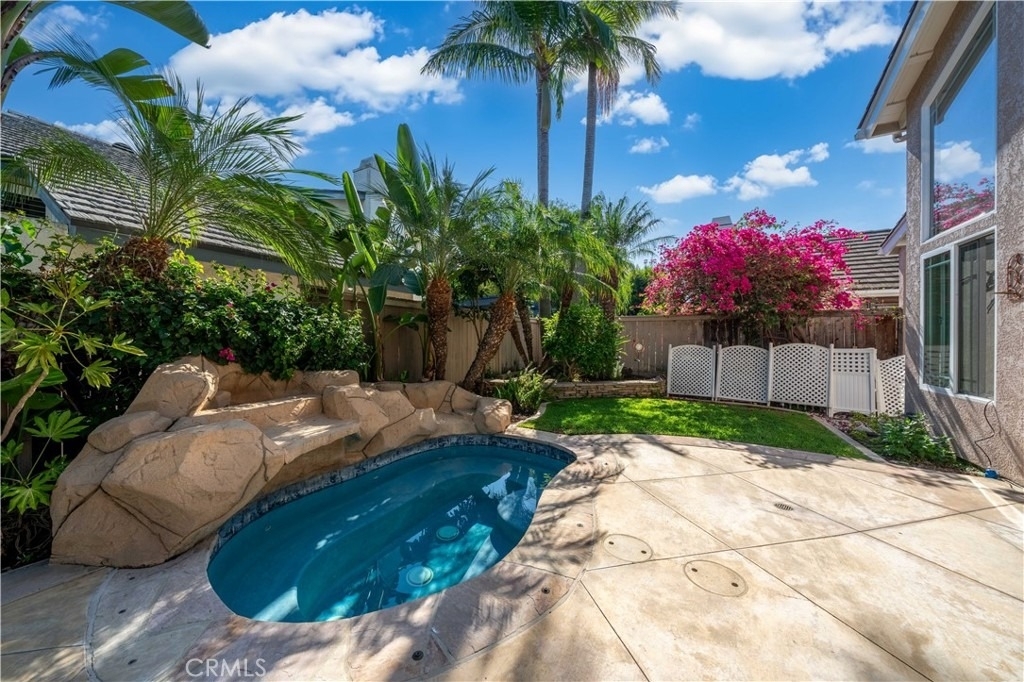 20 Coldbrook - Photo 32