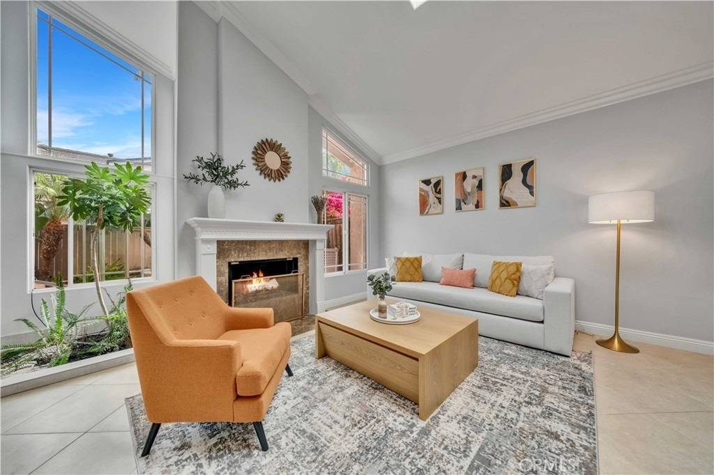 20 Coldbrook - Photo 0