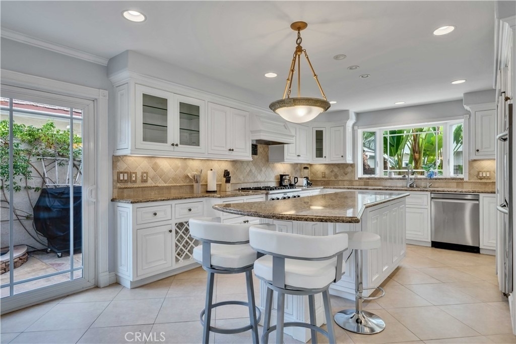 20 Coldbrook - Photo 5