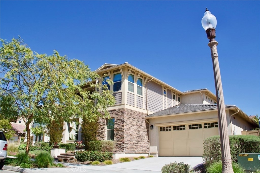 104 Electra - Photo 28
